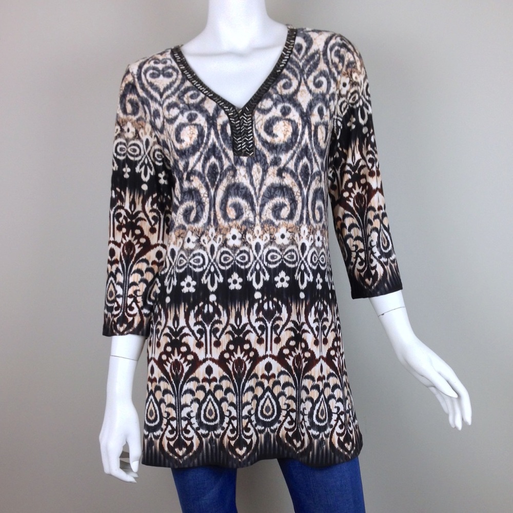 (Christopher & Banks) Top 3/4 Sleeve Beaded V-Neck
